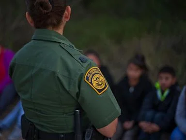 Texas law firm withdraws from $150M contract to represent migrant children