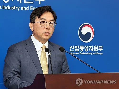 (URGENT) Lee appoints senior trade official Park Jung-sung as chief trade negotiator
