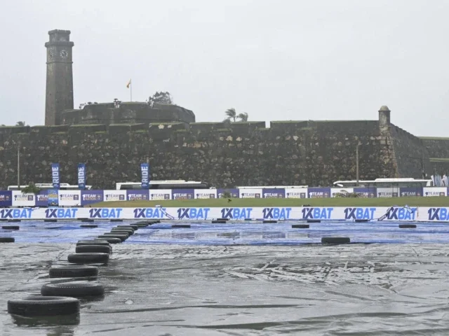 Rain holds up India on day-2 of Sri Lanka Test