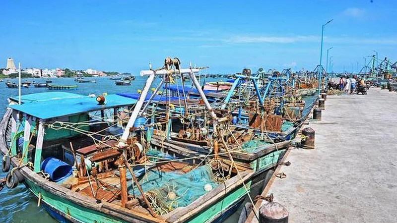 Ten fishermen from Rameswaram held by Lankan Navy