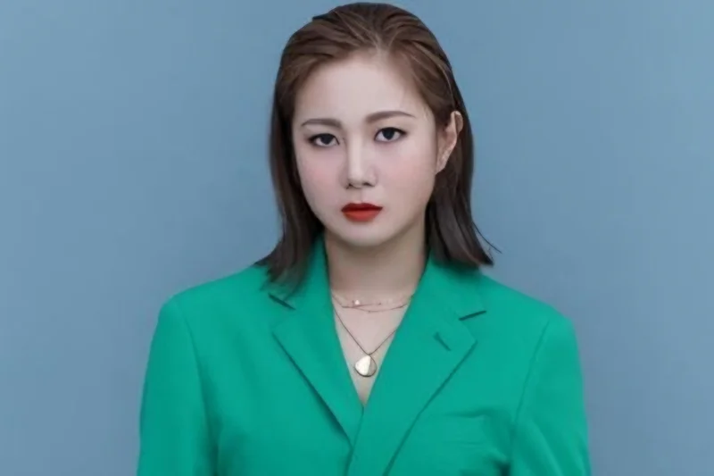 'Injection Aunt' controversy expands beyond comedian Park Na-rae
