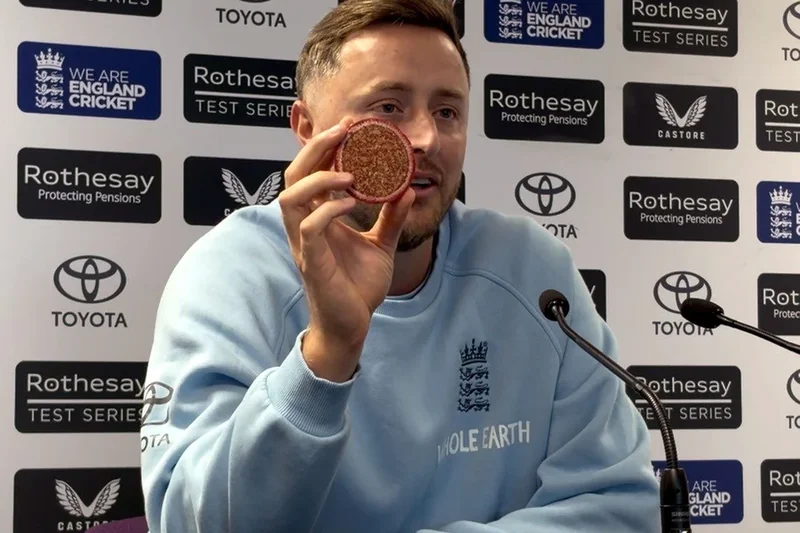 Ollie Robinson and Josh Tongue split match ball after putting Pakistan to sword