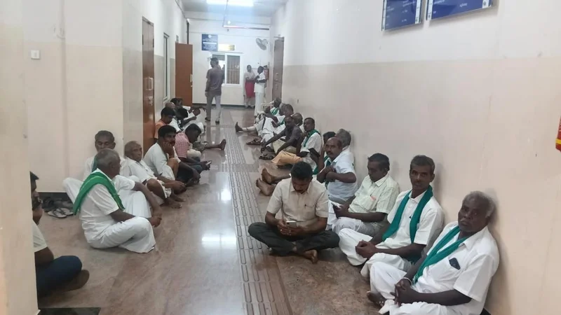 Lower Bhavani farmers resume protest seeking G.O. for release of water