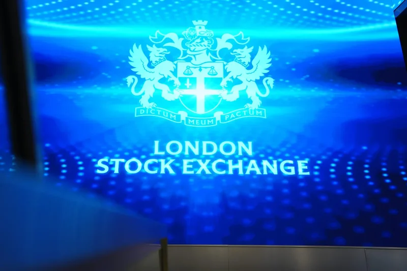 FTSE 100 ends lower as oil price pushes higher