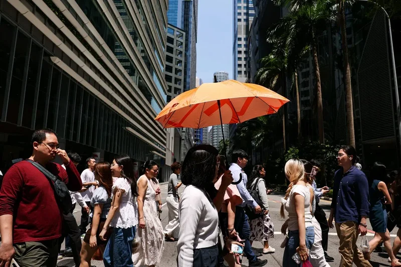 Unions, employers to be consulted on legislating retrenchment benefits: Dinesh