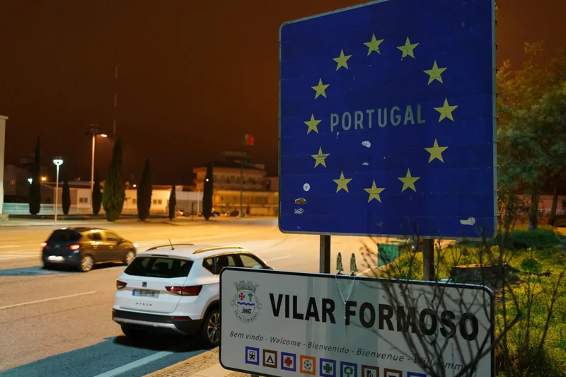 Everything you need to know about driving from Spain to Portugal