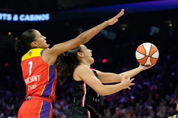 WNBA: Fire beat Mercury, spoiling Diana Taurasi celebration