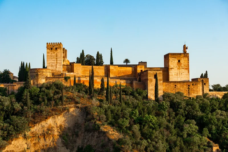 Fresh Earthquakes Rock Spain, Forcing Restrictions At World-Famous Landmark