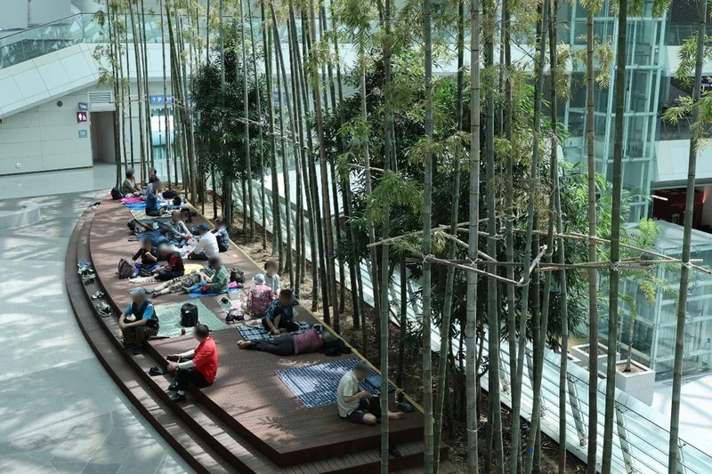 Airports become unlikely summer refuge for older Koreans