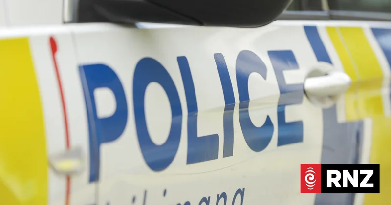 Southland road closed overnight after serious crash