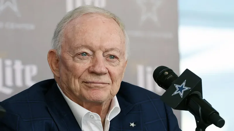 Cowboys owner Jerry Jones has Tony Romo's back, believe he will 'work through' OWI arrest