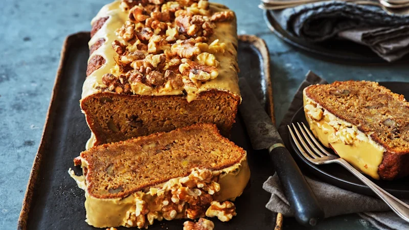 Helen Goh’s toasty and interesting new take on banana cake