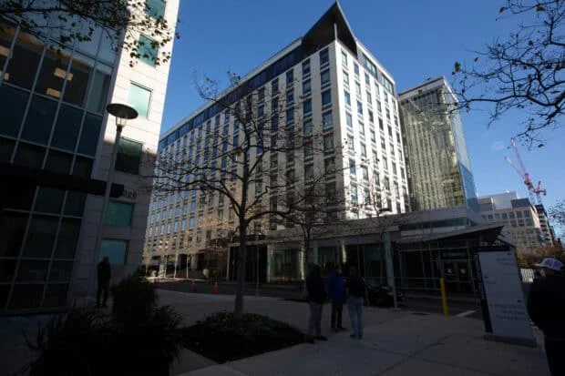 US regulators approve Moderna flu vaccine