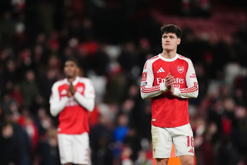 Everton target Arsenal midfielder as Idrissa Gueye replacement