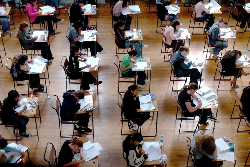 What does Labour’s GCSE resit shake-up mean for young people and parents?