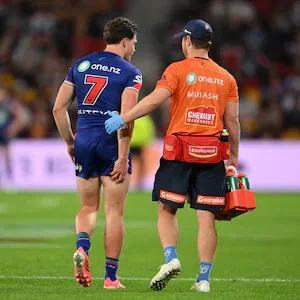 Warriors v Broncos result: Emphatic victory over Brisbane overshadowed by Luke Metcalf injury