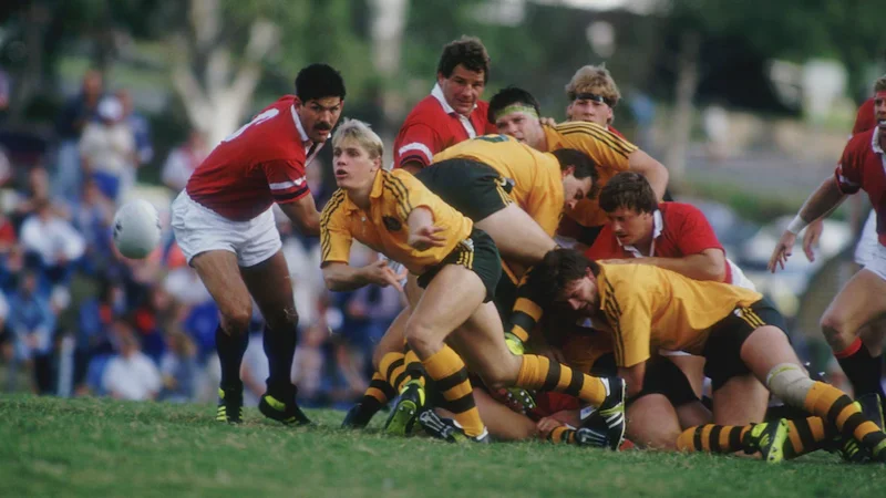 Ex-Wallabies, league star Brian Smith dies of cancer