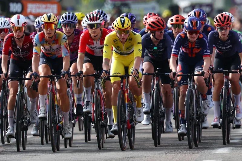 Padded bra row erupts with Tour de France Femmes riders to face extra clothing checks