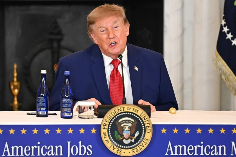 Trump makes sweeping new demands on Iran as deal hopes dim