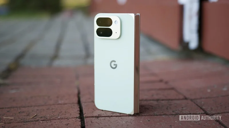 Survey shows Pixel fans are losing faith in Google’s foldable phones