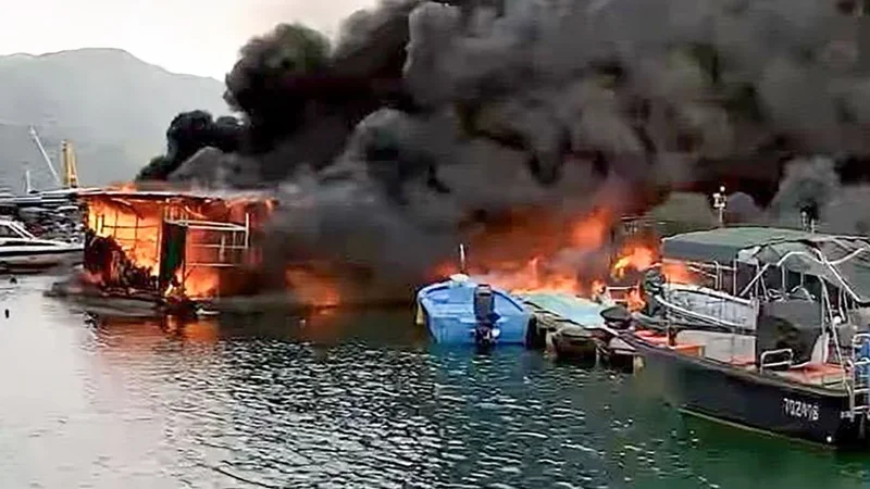 Man injured as fire engulfs 2 huts, 4 speedboats at village in Sai Kung