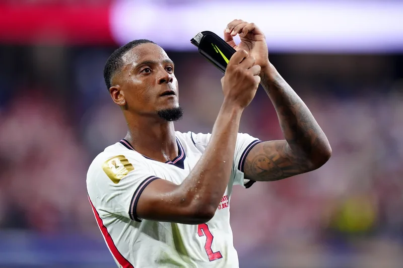 Arsenal close in on Ezri Konsa deal with Aston Villa to boost title defence