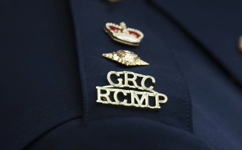 21-year-old woman killed in Strathcona County rollover