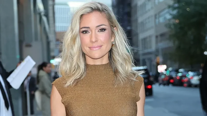 Kristin Cavallari rocks black string bikini months after revealing runway-ready routine