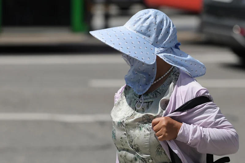 Heat-related illness patients in late summer up 3-fold over past decade: data