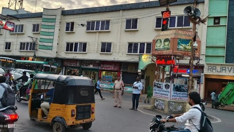 Kurnool SP launches traffic awareness vehicle
