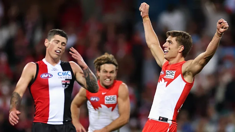 AFL Live: St Kilda tackle Sydney in wildcard fight; Hawks and Kangaroos do battle in Tassie