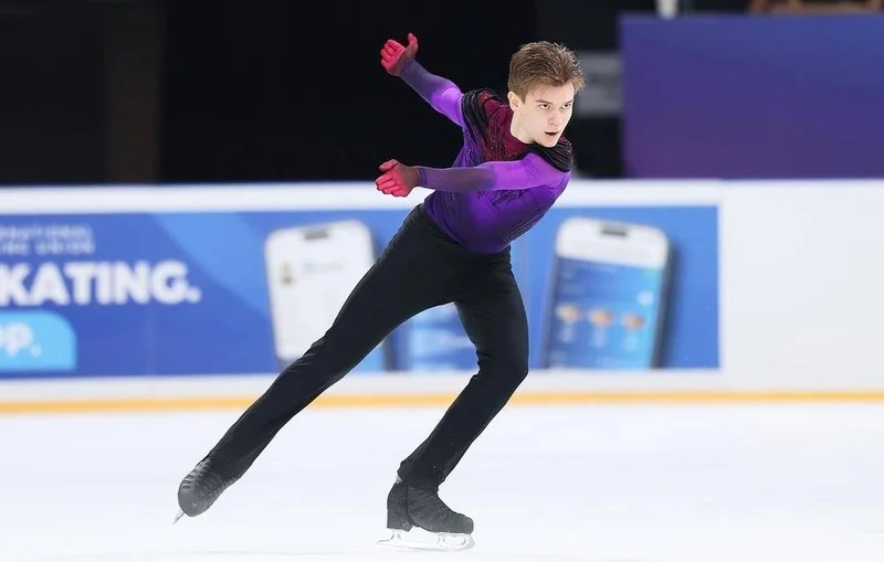 Russian figure skater Lazarev wins men’s singles at ISU Junior Grand Prix in China