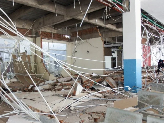 20 dead after Indonesia's magnitude-7.7 earthquake, rescuers say
