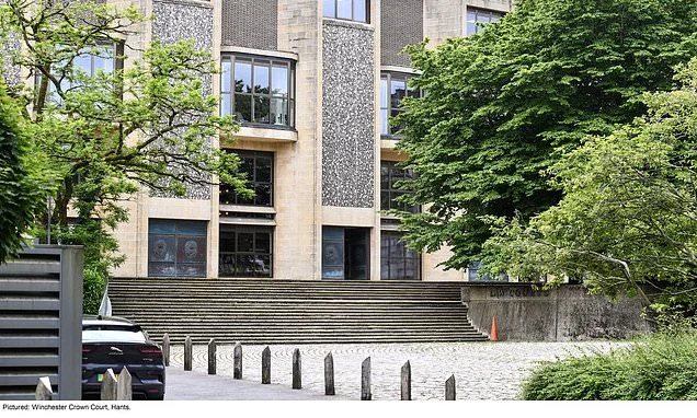 Failed terrorist caught after he asked AI chatbot how to join ISIS, court told
