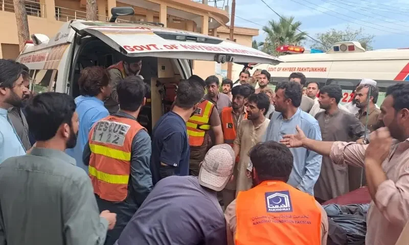 At least 7 killed, 20 injured in suicide attack on Kabal police station in Swat