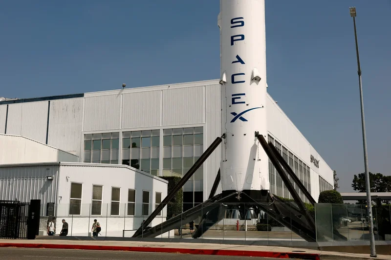 Expert issues warning over SpaceX Moon crash as future of space travel ‘at risk’