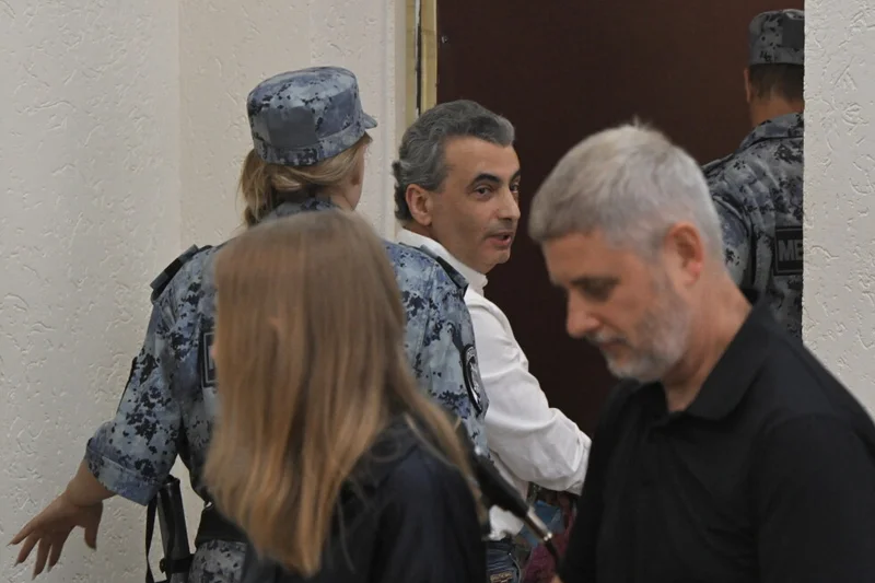 Russian court jails a Kremlin critic for 11 years for opposing the war in Ukraine