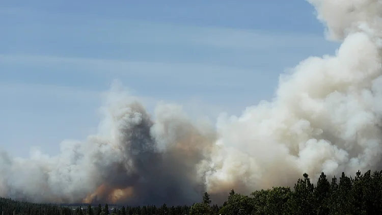 Fast-moving wildfire in Washington triggers highest evacuation order