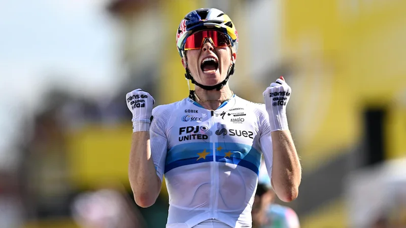 Vollering win sets up three-way Tour de France Femmes fight