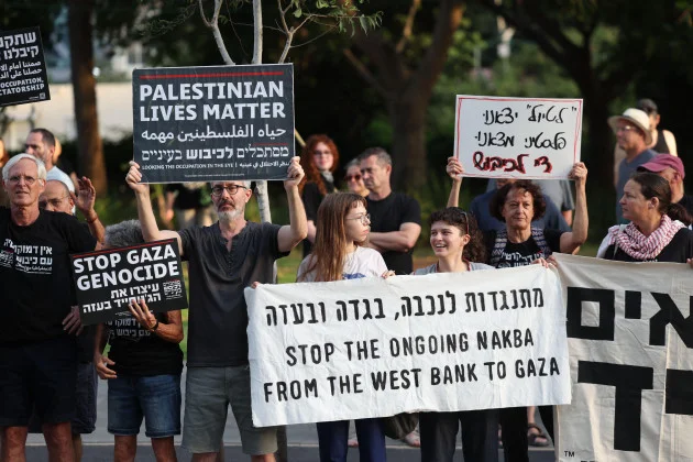 Gaza families wait for a withdrawal that could bring them home