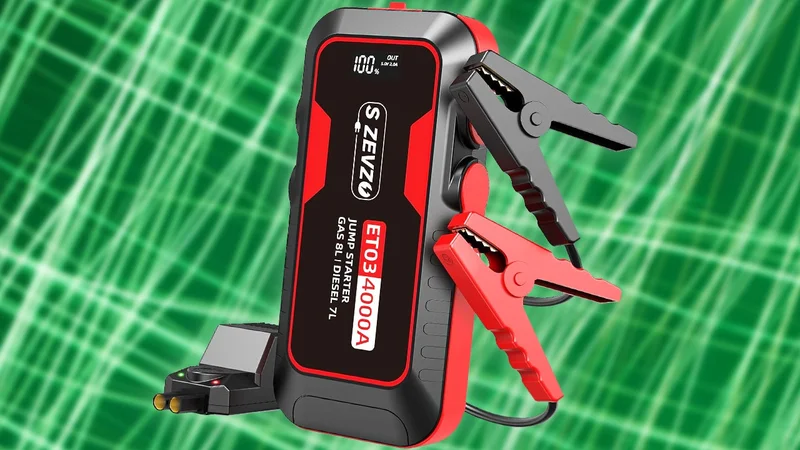 Amazon Has a Well-Reviewed 12V 4,000A Cordless Car Jump Starter for Just $25.64 After Coupon