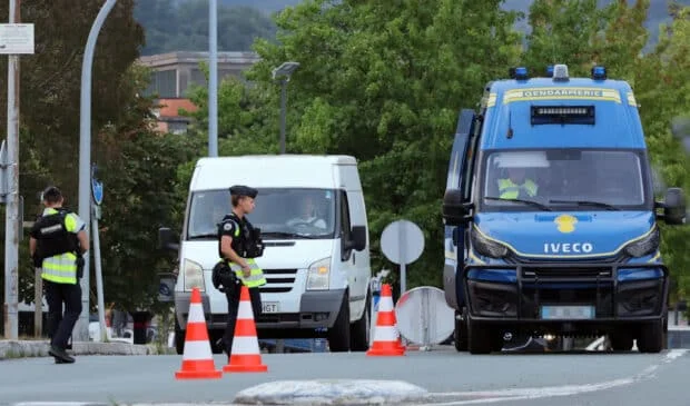 Spain starts border checks on Italy after migrant row