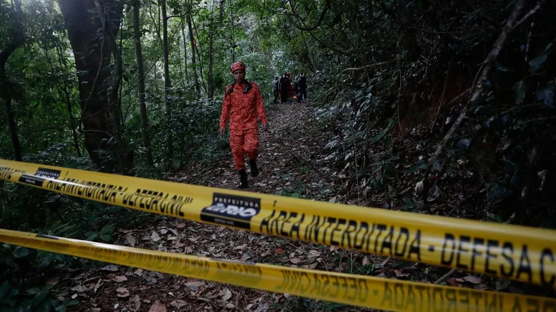 Four killed in helicopter crash in Rio de Janeiro