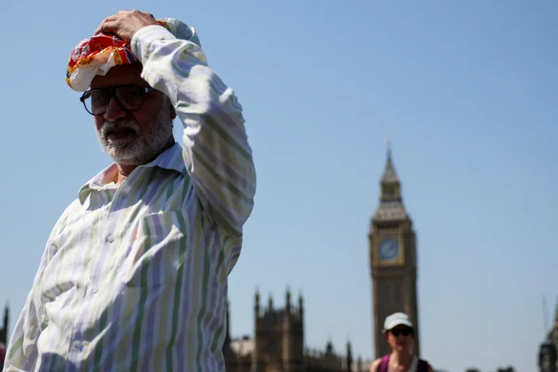 Bulletin PM briefing: UK heat record broken as temperatures soar to 38.1C