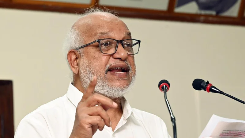 'Attempt to stigmatise dissent': Opposition hits out at PM Modi over ‘dimagi Naxal’ jibe
