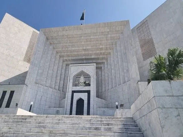 Govt raises SC judges' perks retrospectively