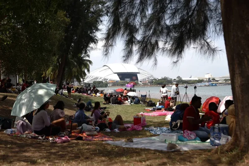 NDP 2026: Crowds soak up the atmosphere around the National Stadium and Kallang Basin