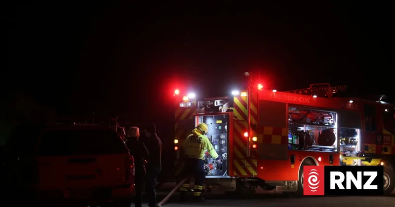 Strong winds hampering firefighters at large Wānaka blaze
