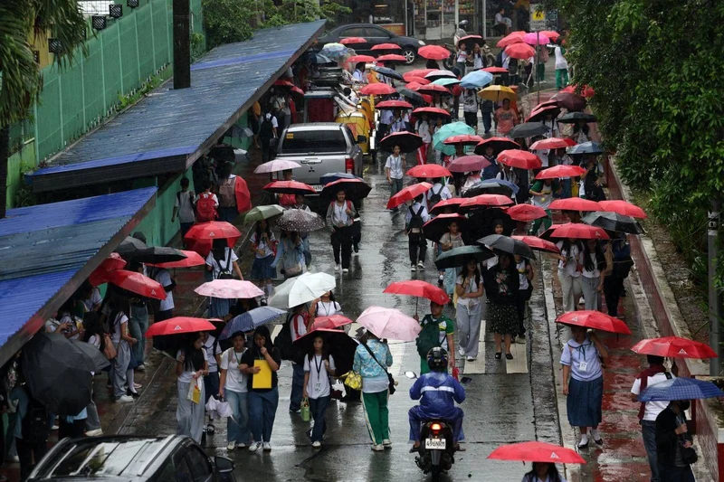 Walang Pasok: Class suspensions for August 17 due to habagat