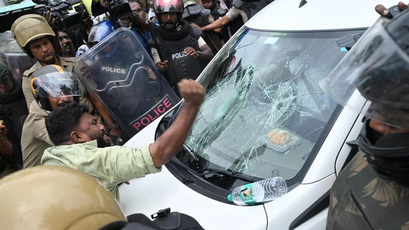 Attack on ED officials: Kerala HC grants bail to 9 accused